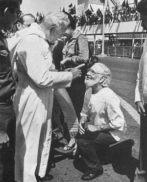 Pope John Paul II on his 1983 arrival in Managua, publicly reprimanded Jesuit priest and Sandinista Minister of Culture Ernesto Cardenal for becoming involved in politics.