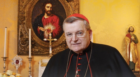 Cardinal Burke Consecrates U.S. To Sacred Heart Of Jesus, Calls On Catholics To Consecrate Their Homes